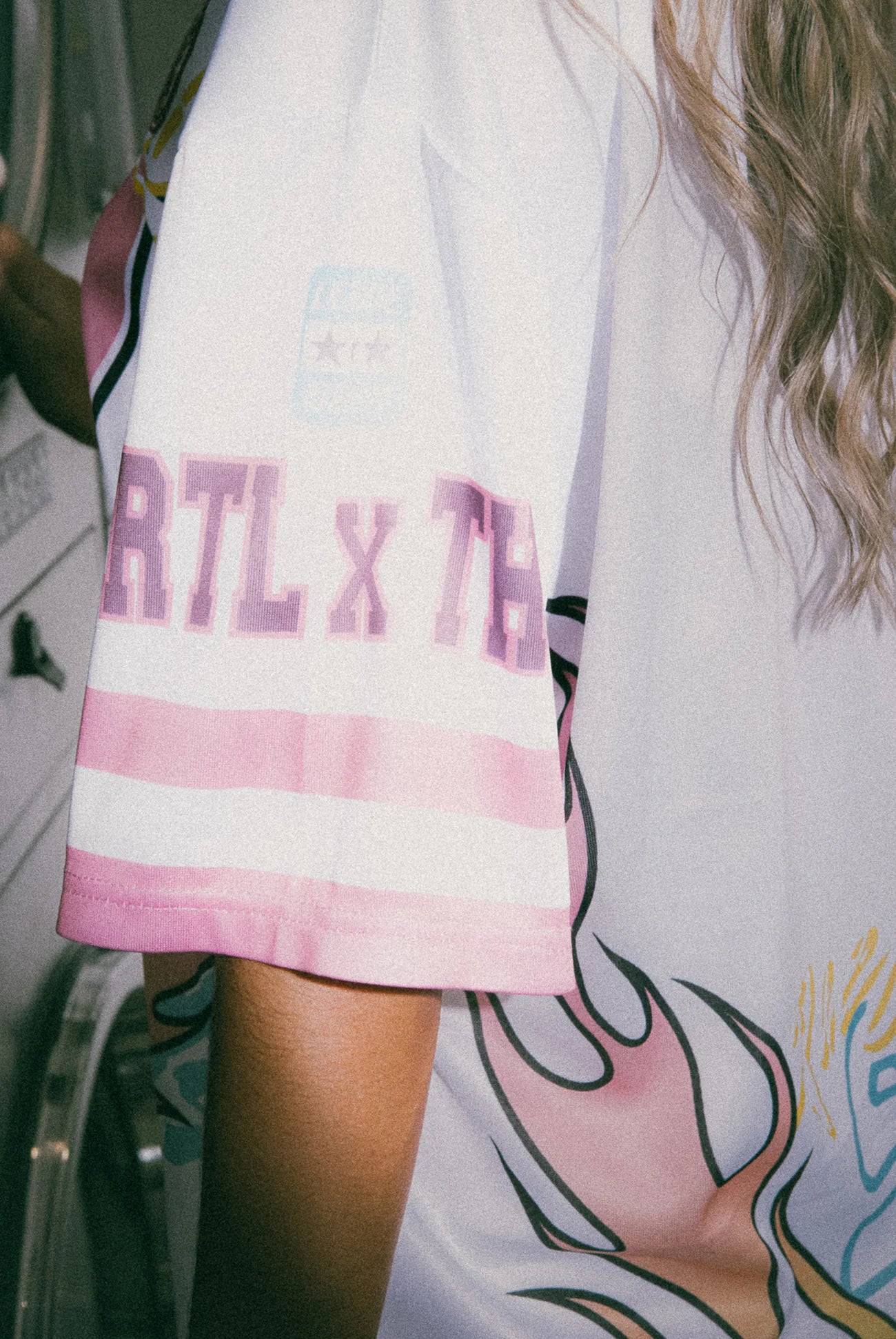 RAEF - Lara Short Sleeve Tee - White/Graphic Print