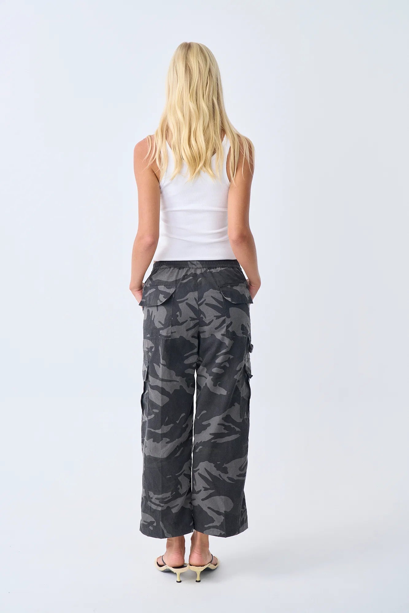 Near The Sea - Cargo - Washed Camo Black