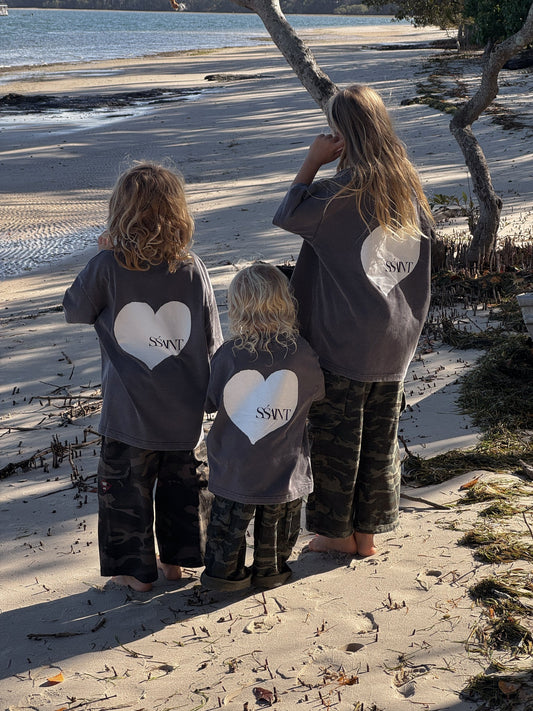 SSAINT - Kids Heart Tee - Acid Wash Charcoal
